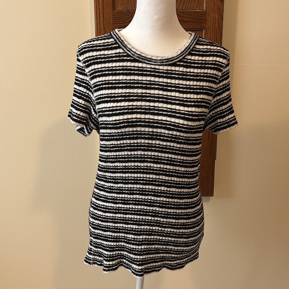 Everlane Women's Black and White Striped Sweater with short sleeves - size Large